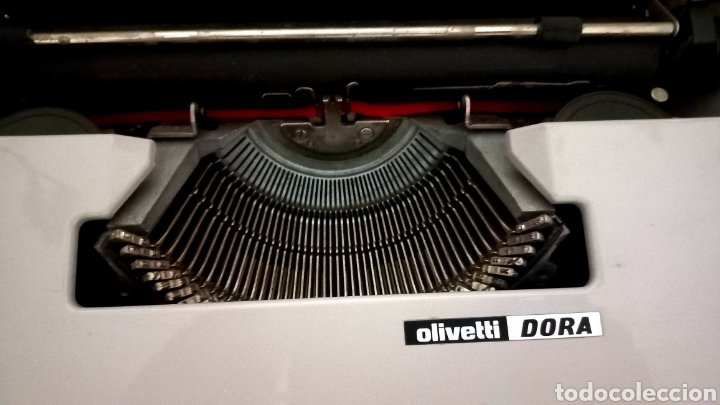 maquina de escribir olivetti dora - Compra venta en todocoleccion