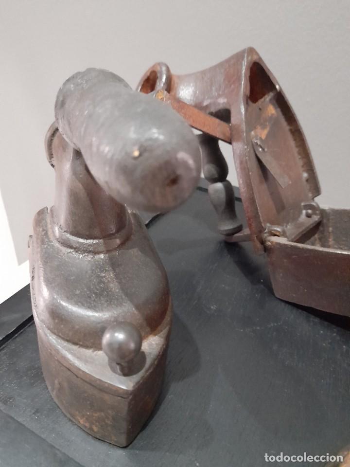 Antig&uuml;edades: Planchas - Foto 7