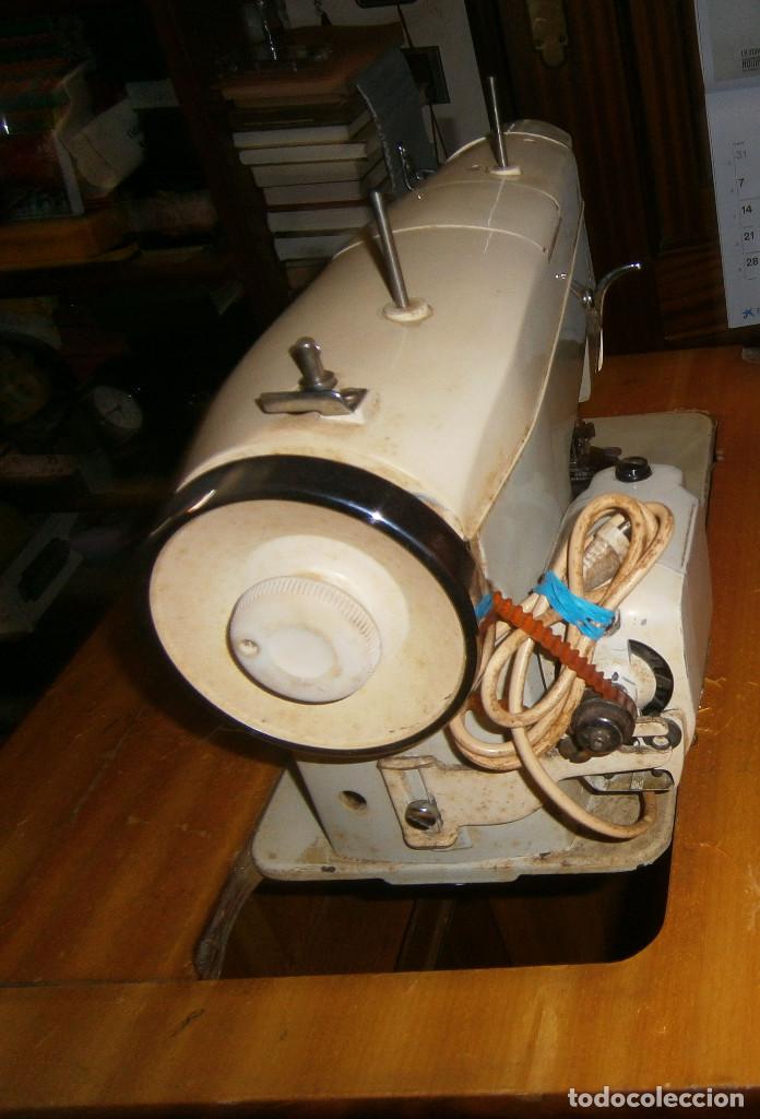 Antig&uuml;edades: maquina de coser sigma automatica con mueble - Foto 5