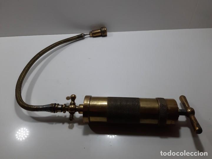 Antig&uuml;edades: ANTIGUO ENGRASADOR DE ACEITE - Foto 4