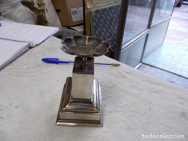Antig&uuml;edades: bascula peque&ntilde;a - Foto 6