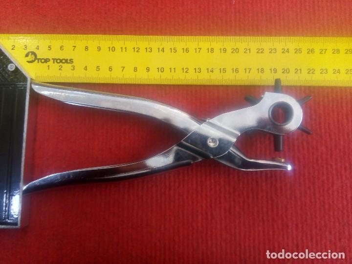 Antig&uuml;edades: ALICATE PERFORAR - Foto 2