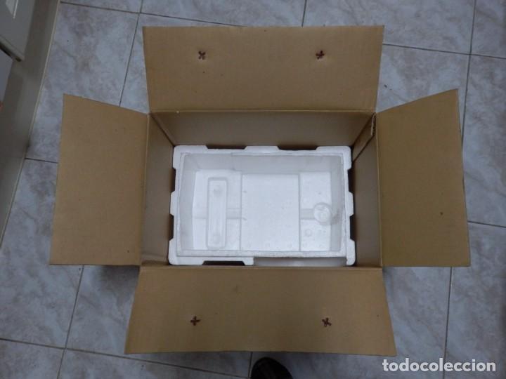 Antig&uuml;edades: Proyector sonoro de precisi&oacute;n 8mm CINEKON SD 800 - Foto 13