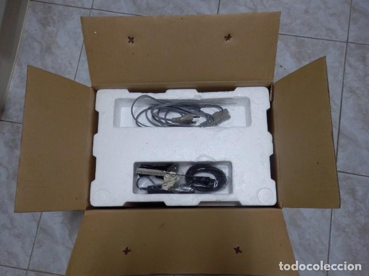 Antig&uuml;edades: Proyector sonoro de precisi&oacute;n 8mm CINEKON SD 800 - Foto 14