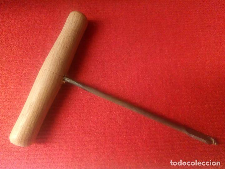 Antig&uuml;edades: BARRENA PERFORAR MADERA - Foto 1