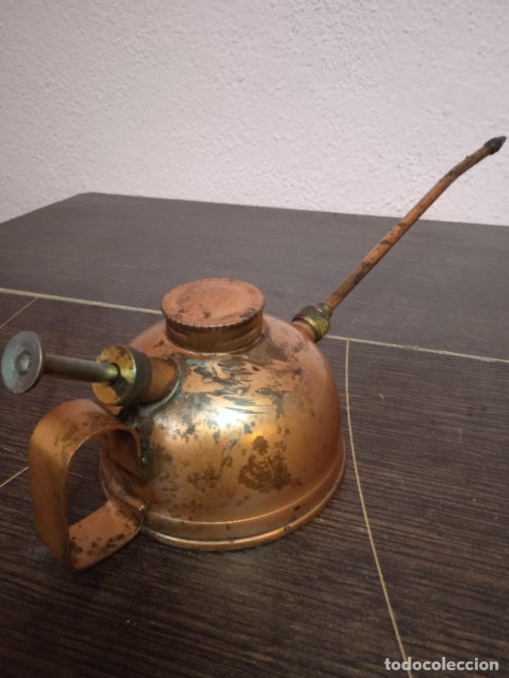 Antig&uuml;edades: Bonita aceitera - Foto 2