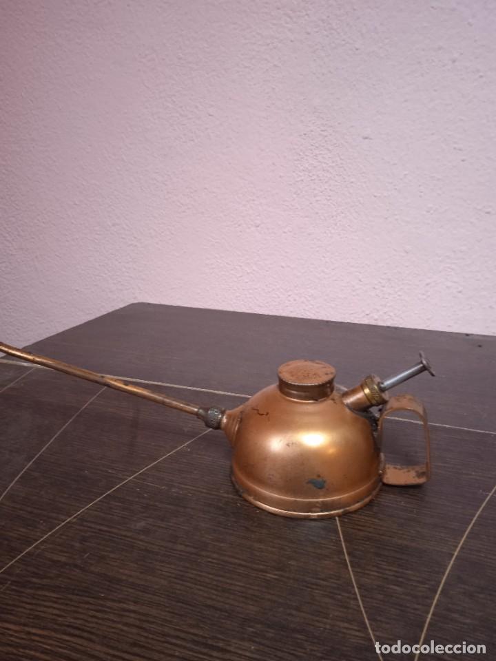 Antig&uuml;edades: Bonita aceitera - Foto 4
