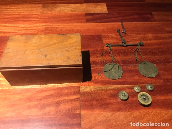 Antig&uuml;edades: Antigua balanza para pesar oro - Foto 1