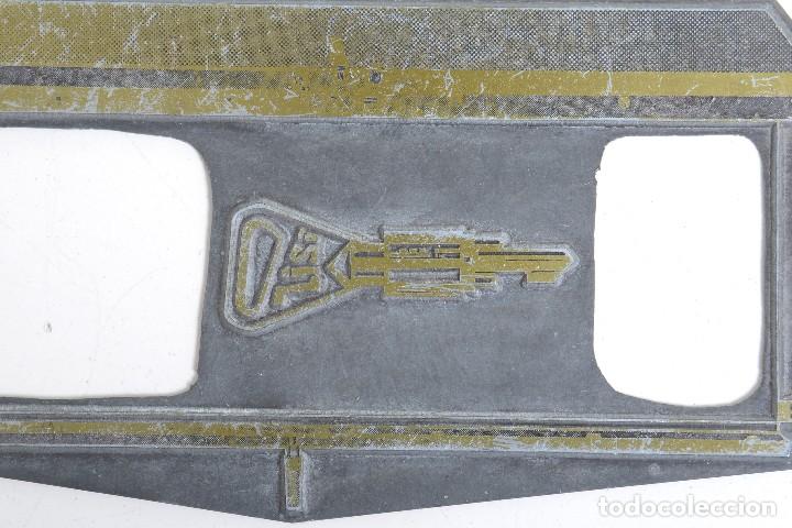 Antig&uuml;edades: Placa clich&eacute; de imprenta vintage de una llave - Foto 2