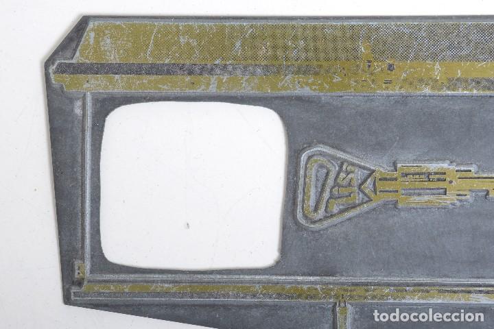 Antig&uuml;edades: Placa clich&eacute; de imprenta vintage de una llave - Foto 3