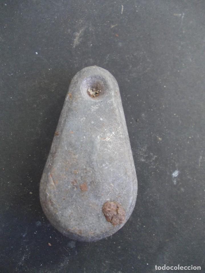 Antig&uuml;edades: Pesca plomo plomada perita ca&ntilde;a 4 cm - Foto 2