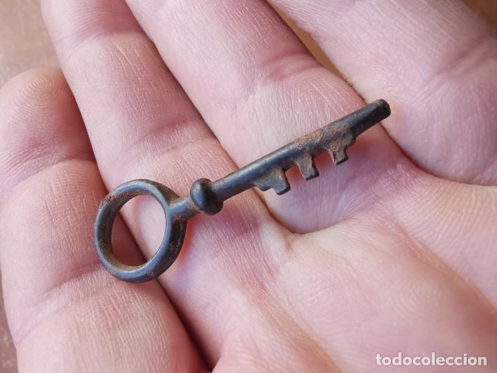 Antig&uuml;edades: LLAVE ESPA&Ntilde;OLA SIGLO.XIX..CANDADO - Foto 1