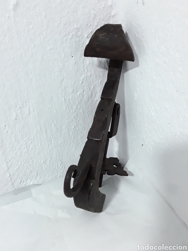 Antig&uuml;edades: Aldaba, llamador de forja - Foto 2