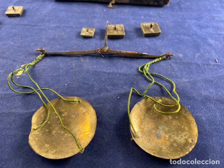 Antig&uuml;edades: Balanza antigua para monedas - Foto 4