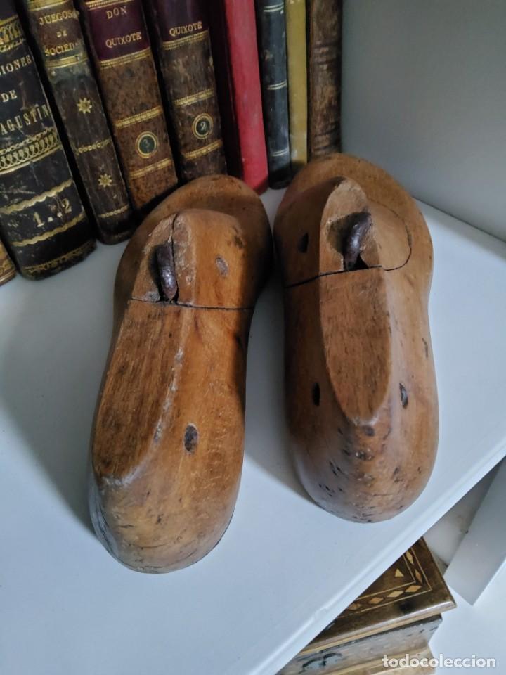 Antig&uuml;edades: ANTIGUO PAR DE HORMAS DE MADERA Y HIERRO DEL NUM. 32 - Foto 9
