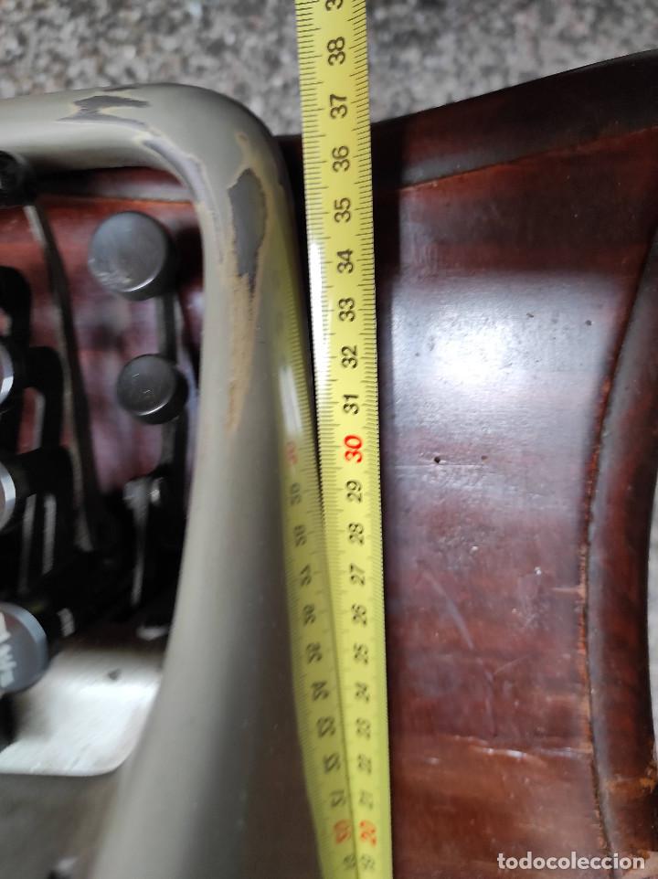 Antig&uuml;edades: m&aacute;quina de escribir - Foto 7