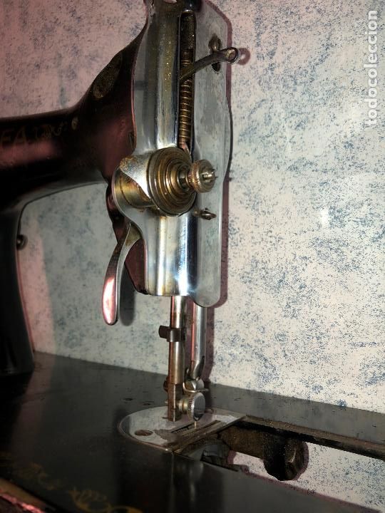 Antig&uuml;edades: M&aacute;quina de coser Alfa - Foto 4