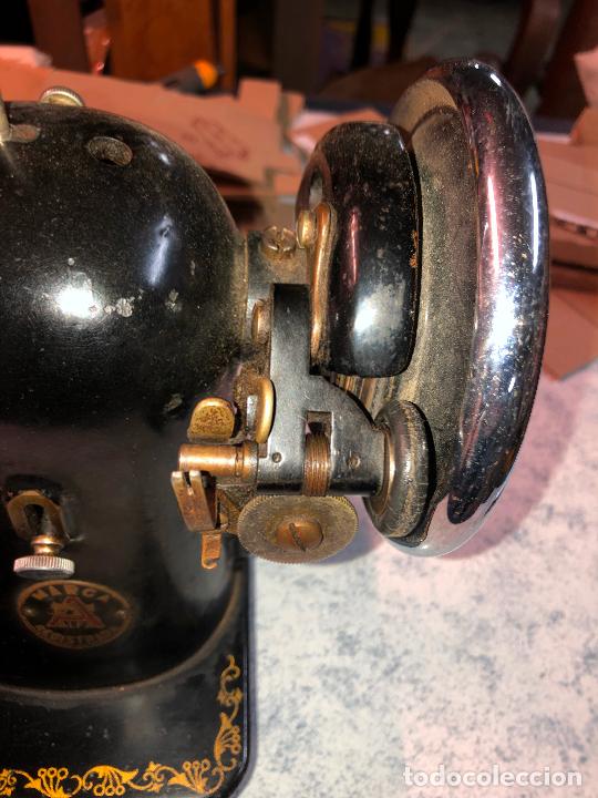 Antig&uuml;edades: M&aacute;quina de coser Alfa - Foto 12
