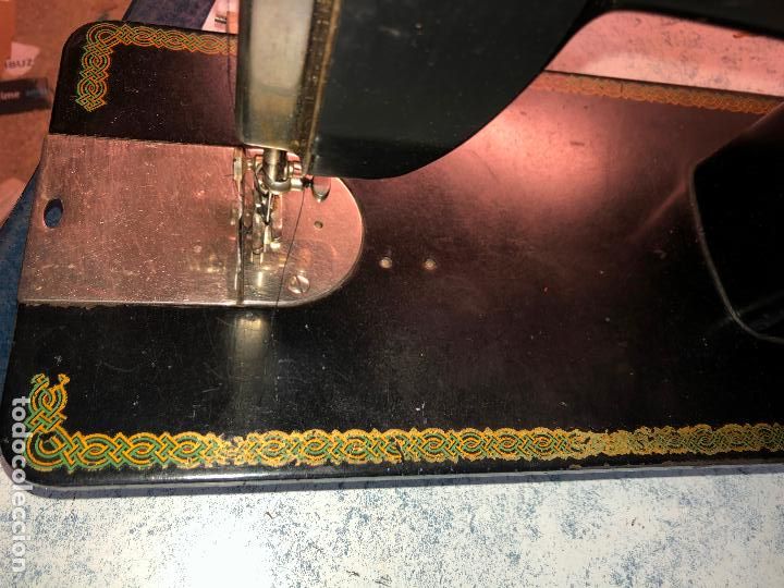 Antig&uuml;edades: Maquina de Coser Wertheim - Foto 8