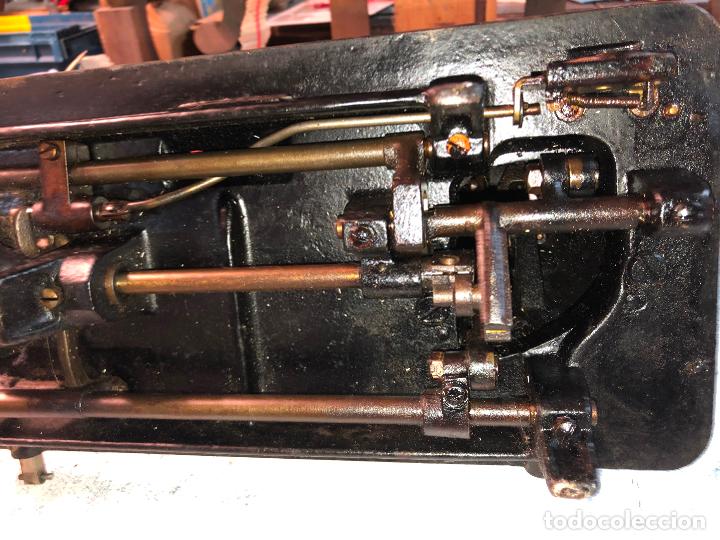 Antig&uuml;edades: Maquina de Coser Wertheim - Foto 18