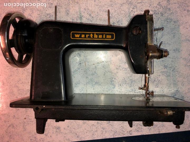 Antig&uuml;edades: Maquina de Coser Wertheim - Foto 1