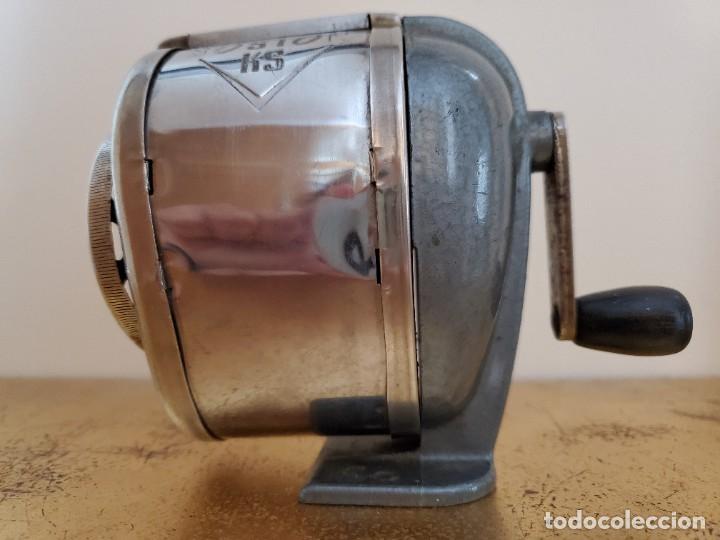 Antig&uuml;edades: Sacapuntas - Foto 1