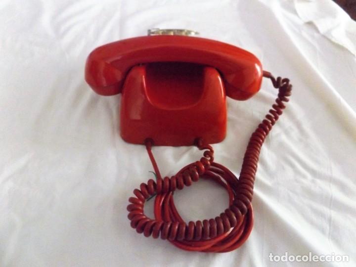 Tel&eacute;fonos: telefono de color rojo - Foto 3