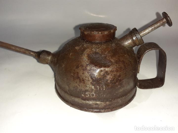 Antig&uuml;edades: ACEITERA INDUSTRIAL - Foto 2