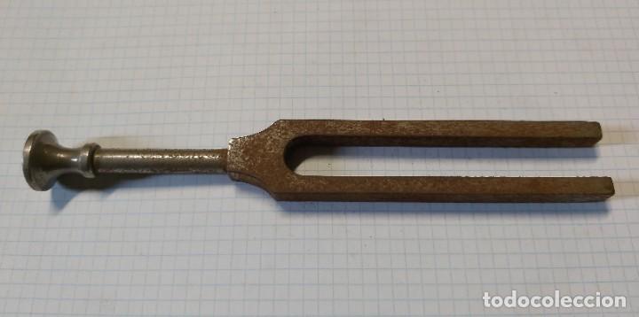 Antig&uuml;edades: Diapas&oacute;n 16 cm - Foto 2