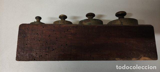 Antig&uuml;edades: ANTIGUO JUEGO PESAS DE BROMCE - Foto 4