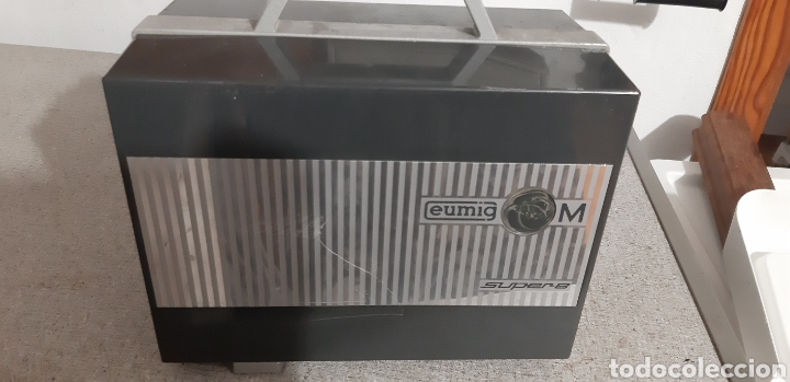Antig&uuml;edades: Proyector Eumig M Super 8 - Foto 1