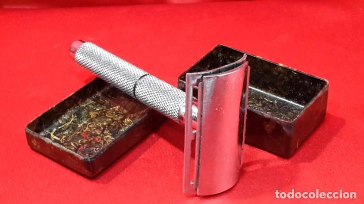 Antig&uuml;edades: ESTUCHE DE BAQUELITA CON CUCHILLA DE AFEITAR. - Foto 4