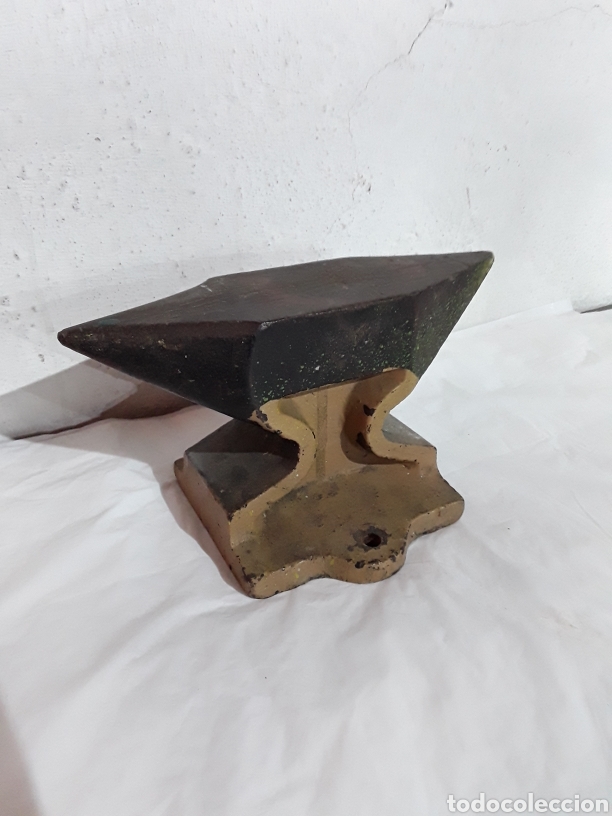 Antig&uuml;edades: Peque&ntilde;a bigornia, yunque - Foto 1