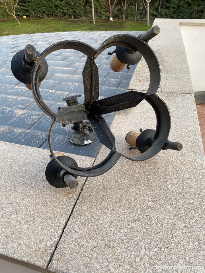 Antig&uuml;edades: L&aacute;mpara de forja. 50cm aprox. - Foto 3