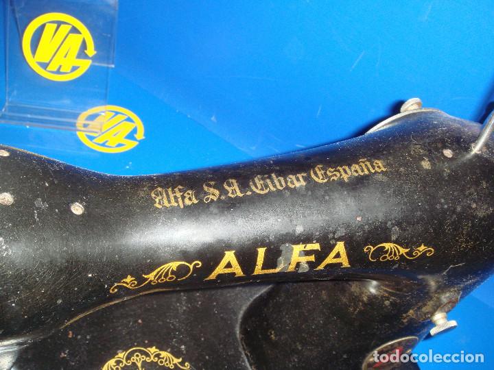 Antig&uuml;edades: M&aacute;quina de coser Alfa mod. 47 - Foto 3