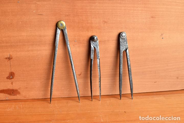 Antig&uuml;edades: 3 COMPASES DE PEDRERO, ESCULTOR.. DE 19 A 15 CM - Foto 2