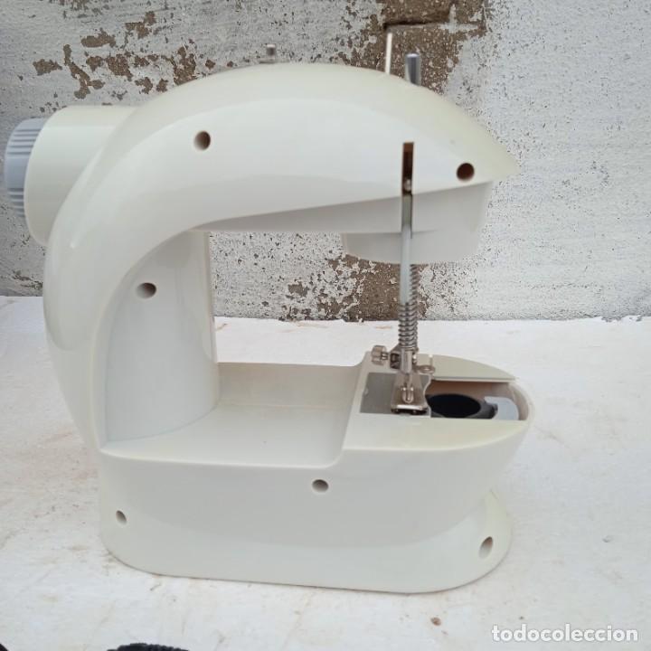Antig&uuml;edades: Maquina de coser - Foto 3