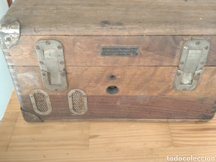 Tel&eacute;fonos: Antiguo tel&eacute;fono de baquelita - Foto 1