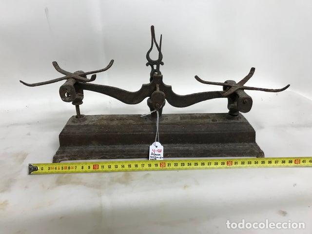 Antig&uuml;edades: Balanza hierro antigua sin platos - Foto 4