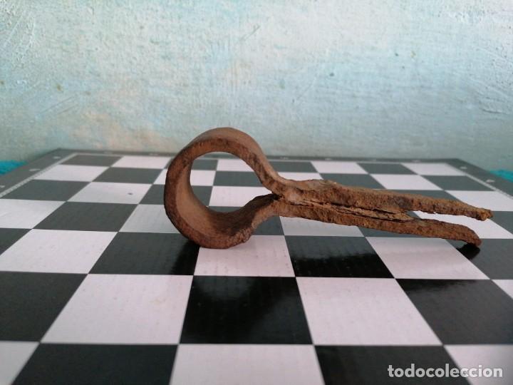Antig&uuml;edades: SOPORTE FORJA ANTIGUA - Foto 1