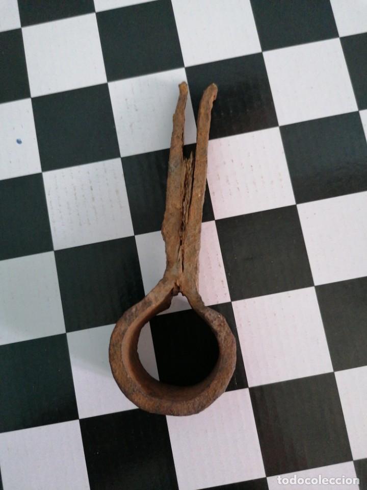 Antig&uuml;edades: SOPORTE FORJA ANTIGUA - Foto 2