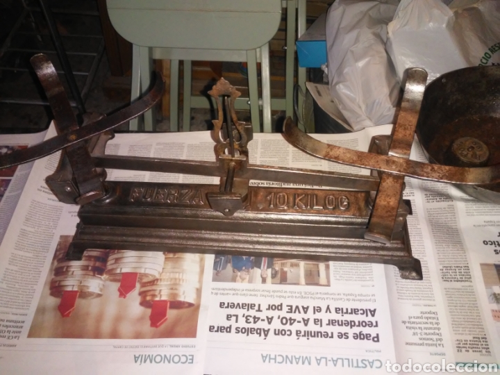 Antig&uuml;edades: BALANZA DE HIERRO FUNDIDO - Foto 3