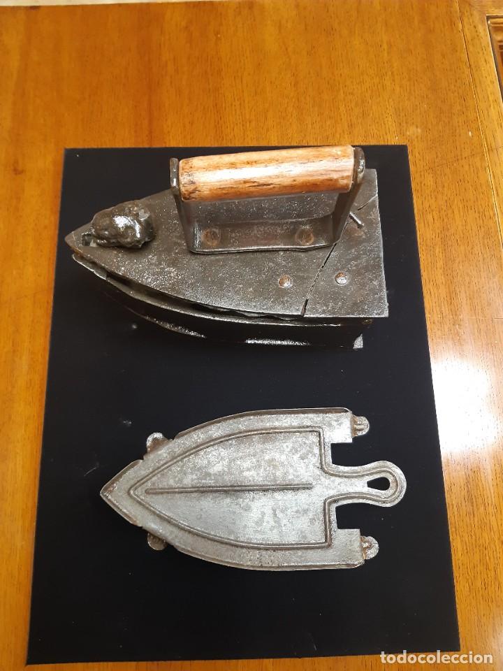 Antig&uuml;edades: PLANCHA DE HIERRO DE CARBON - Foto 4