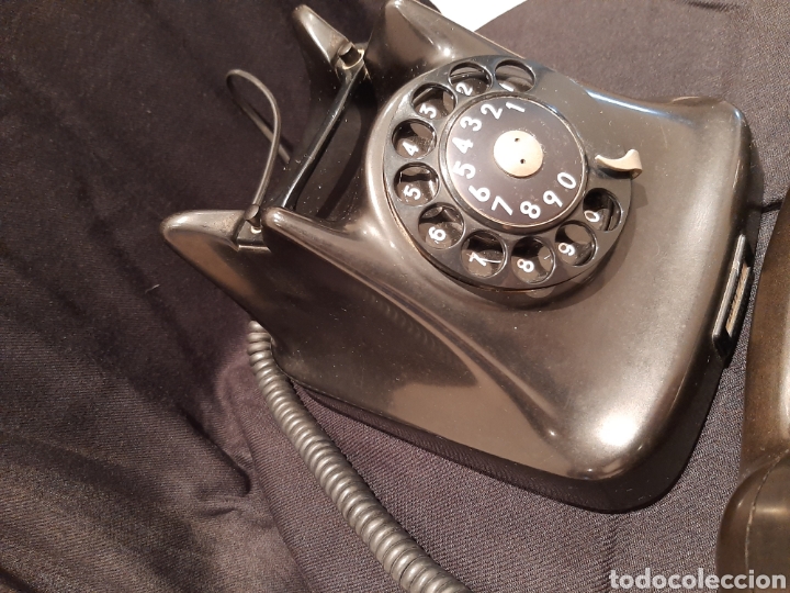 Tel&eacute;fonos: Tel&eacute;fono de baquelita antiguo. - Foto 5
