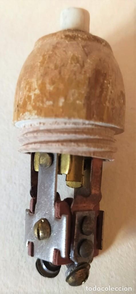 Antig&uuml;edades: ANTIGUO PULSADOR-INTERRUPTOR DE PERA DE MADERA - Foto 2
