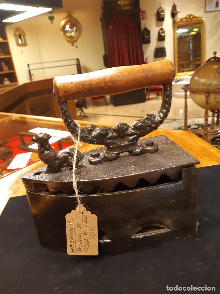 Antig&uuml;edades: PLANCHA EN HIERRO DE CARBON - Foto 1