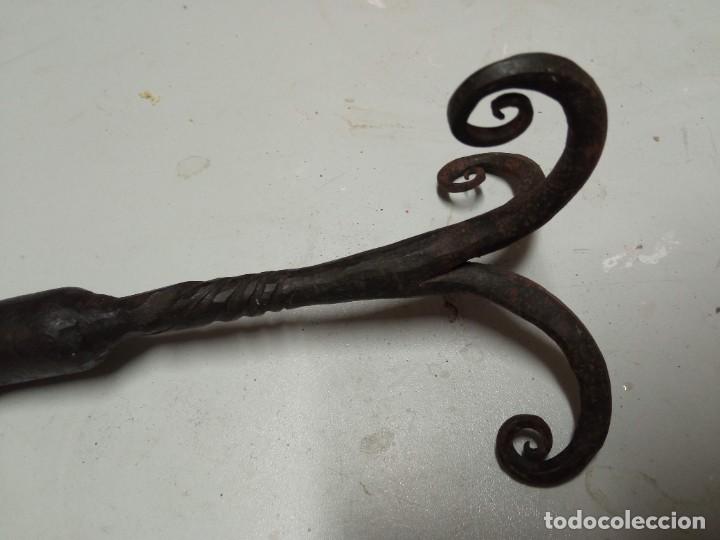 Antig&uuml;edades: Candelabro de Forja - Foto 2