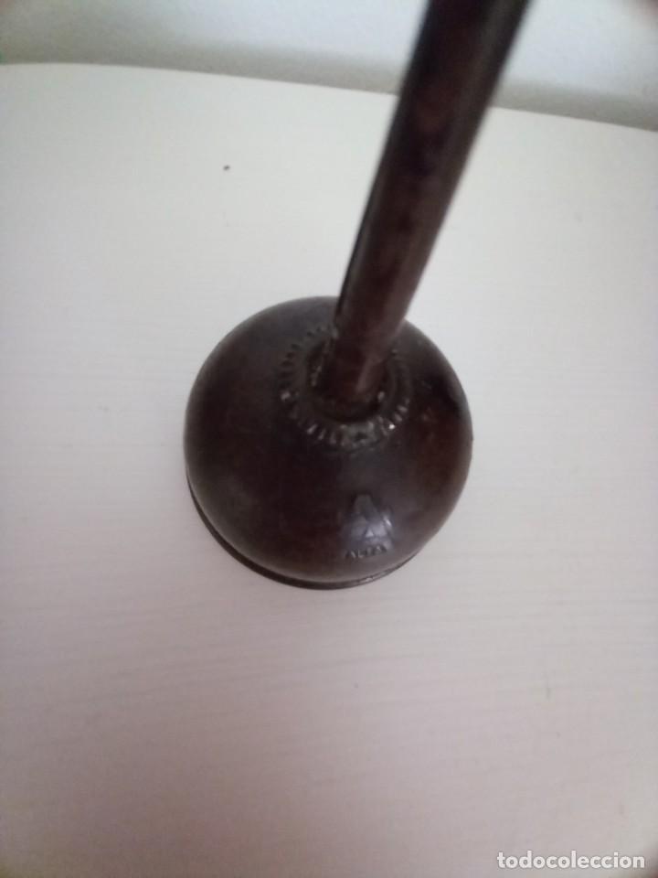 Antig&uuml;edades: Aceitera maquina coser - Foto 2