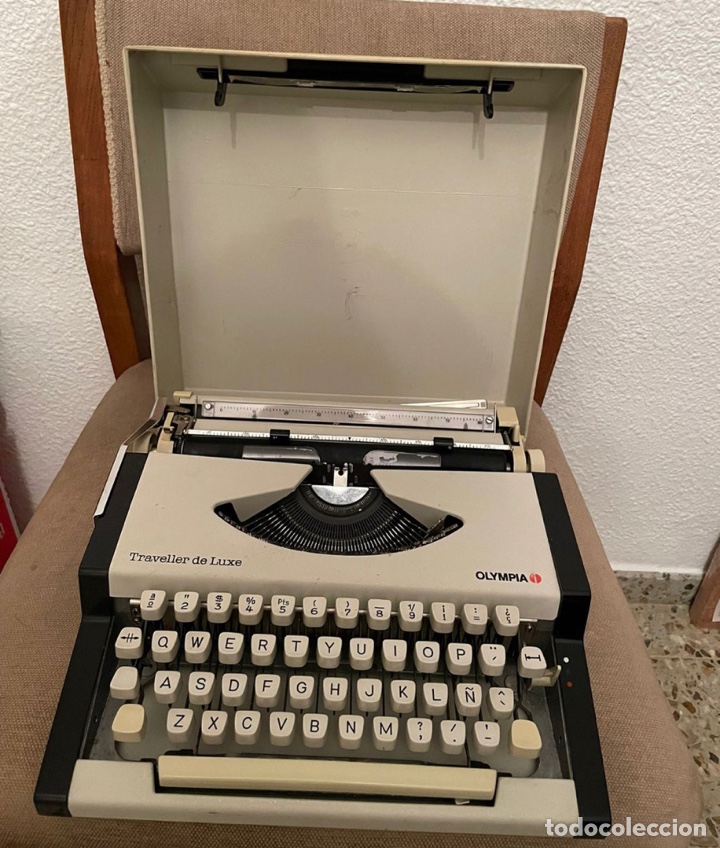 Antig&uuml;edades: 4 m&aacute;quinas de escribir - Foto 7