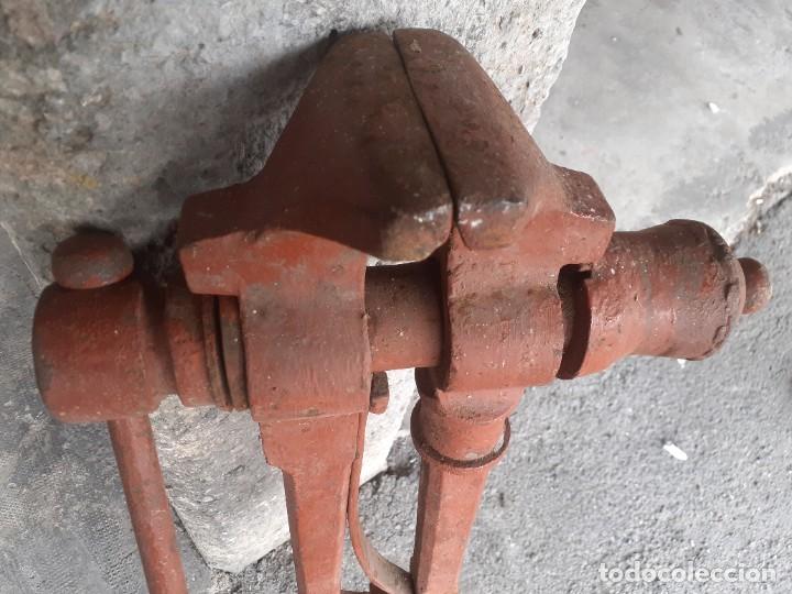 Antig&uuml;edades: Tornillo de herrero - Foto 7